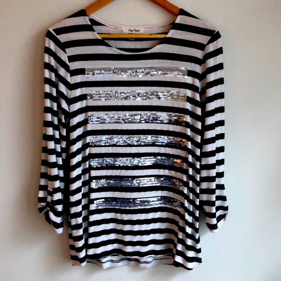 Onque Casuals Tops - Women's Striped Top